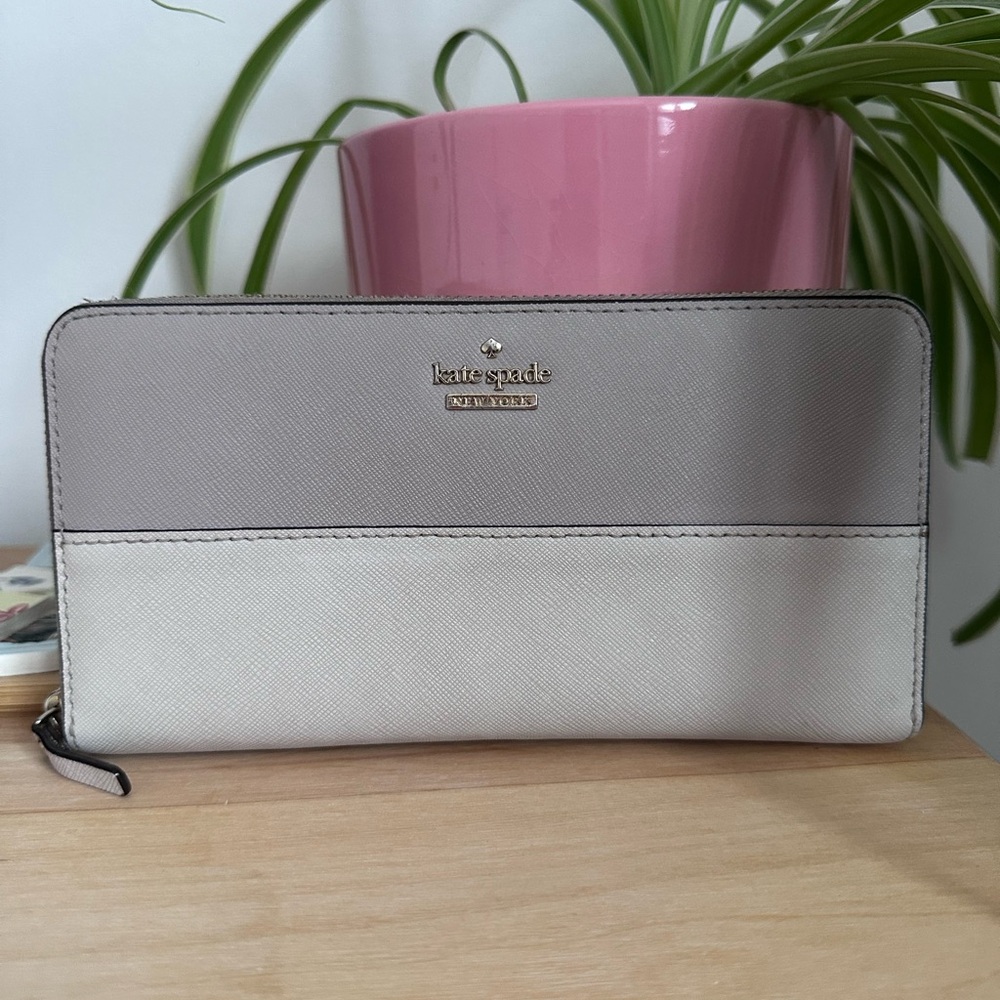 Kate Spade Two-Tone Wallet in Gray and Cream